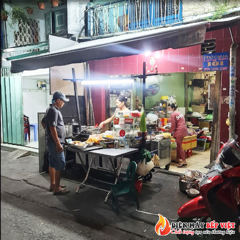 Lạ miệng với món phở Chua Thành tại Sài Gòn