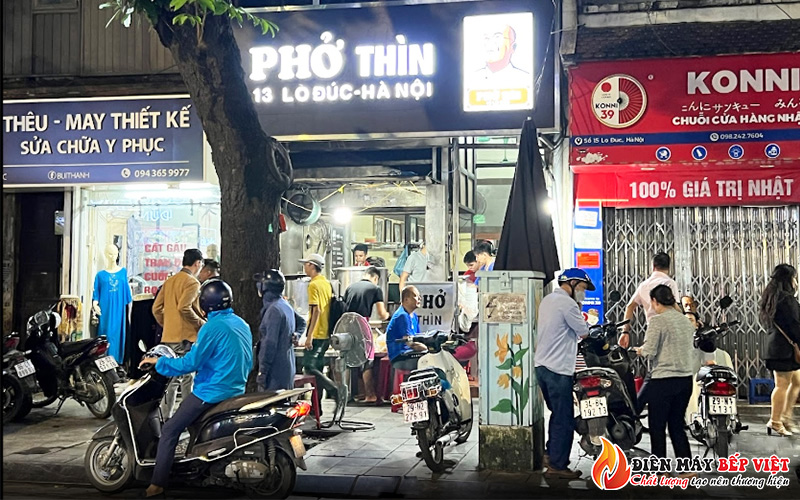 So sánh phở Thìn nổi tiếng tại Hà Nội và Hồ Chí Minh
