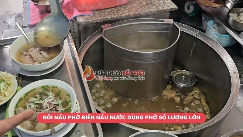 Giải pháp nấu nước dùng phở số lượng lớn là nồi nấu phở điện