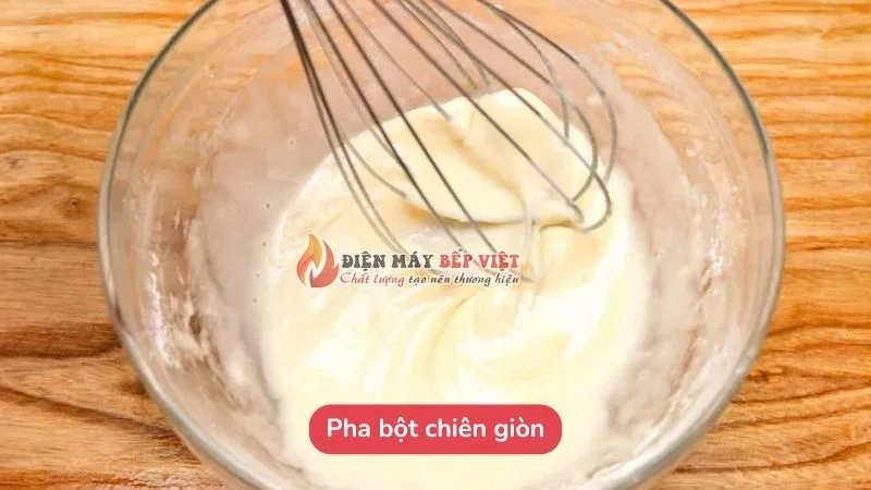 Pha bột chiên giòn cho món gà KFC