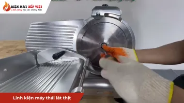 Linh kiện máy thái thịt công nghiệp quan trọng cần biết